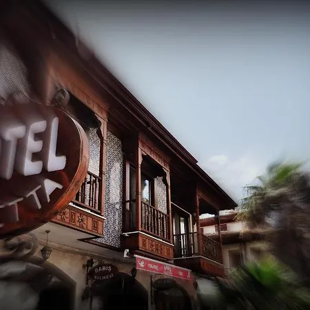 Caretta Szálloda 3*