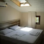 Caretta Hotell 3*